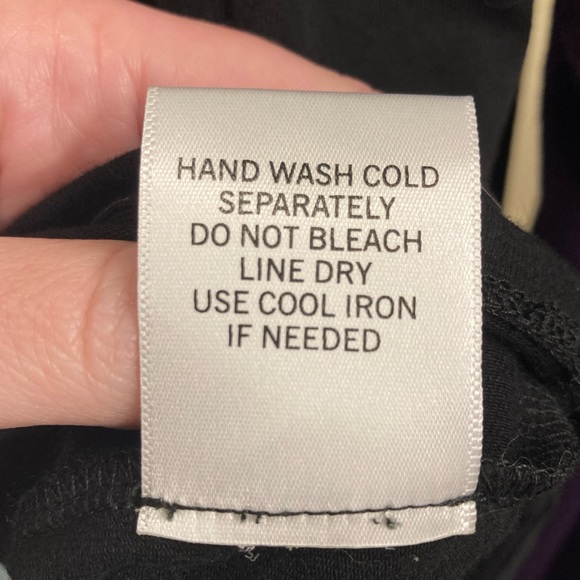 💐3/$12 NWT Pixley Fringe Knit Halter Tank Black Small - Picture 10 of 11